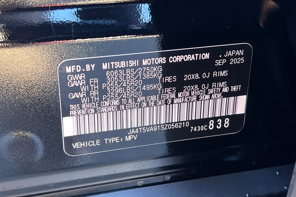 New 2025 Mitsubishi Outlander SE image 29