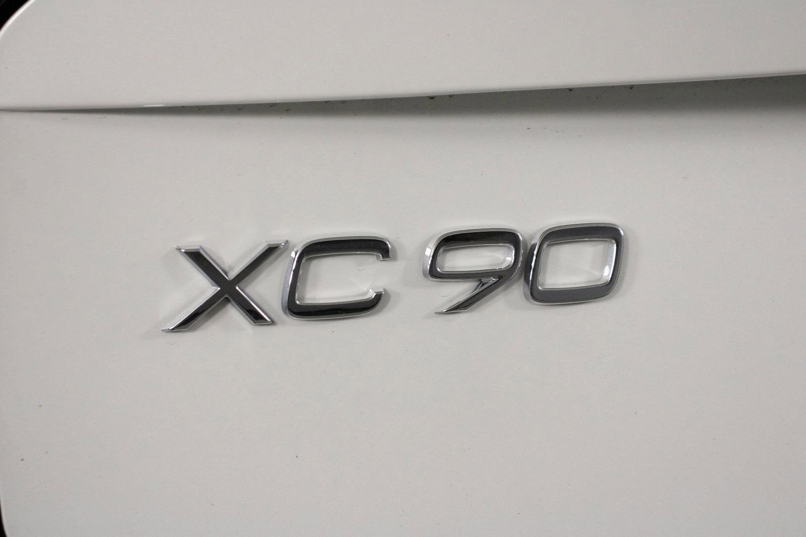 New 2026 Volvo XC90 B6 Plus image 16