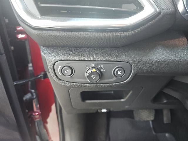 Used 2023 Chevrolet TrailBlazer LT image 12