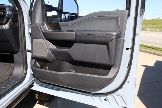New 2027 Ford F350 Lariat w/ Lariat Ultimate Package AWD/4WD image 41