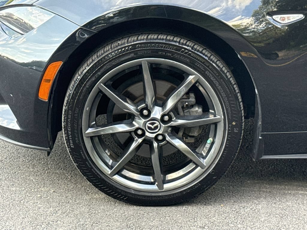 Used 2019 MAZDA MX-5 Miata RF Grand Touring RWD image 18