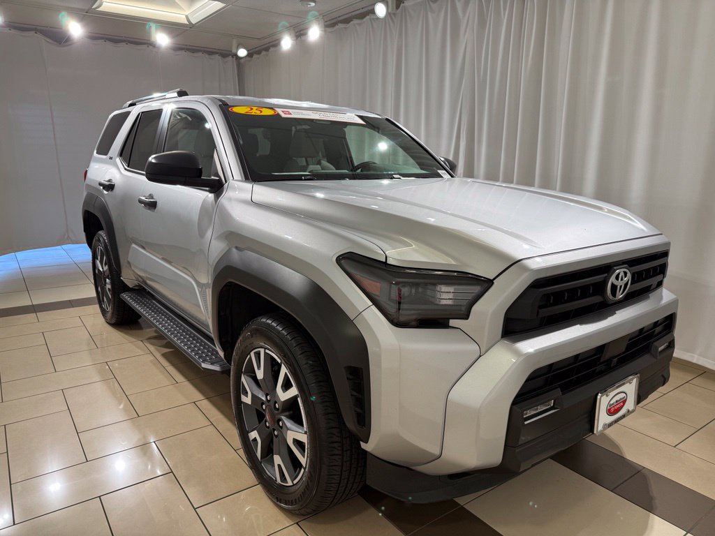 Certified 2025 Toyota 4Runner SR5 AWD/4WD image 7
