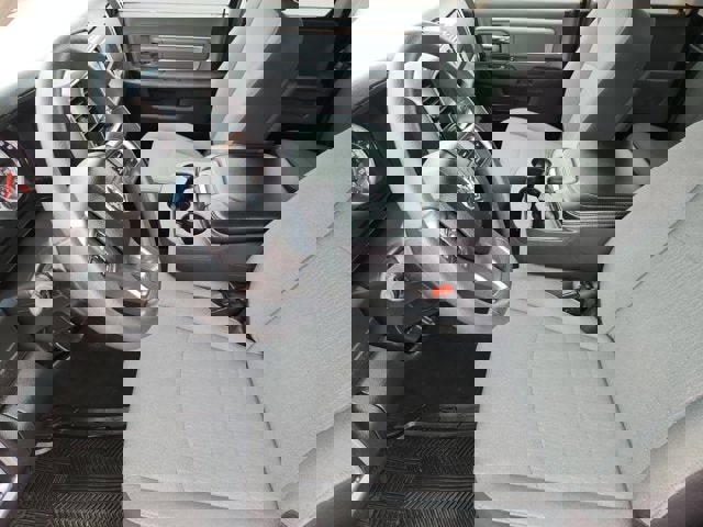 Used 2024 RAM 1500 Classic SLT image 9