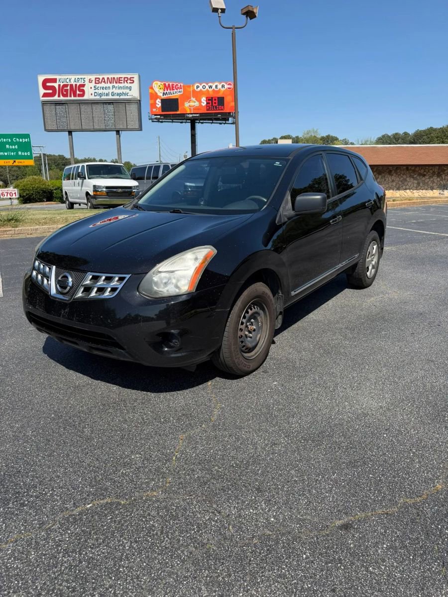 Used 2014 Nissan Rogue S FWD image 1