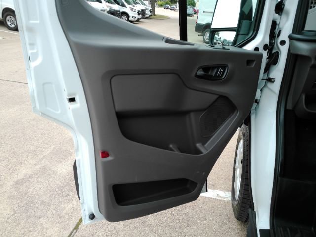 Used 2025 Ford Transit 350 XLT RWD image 18