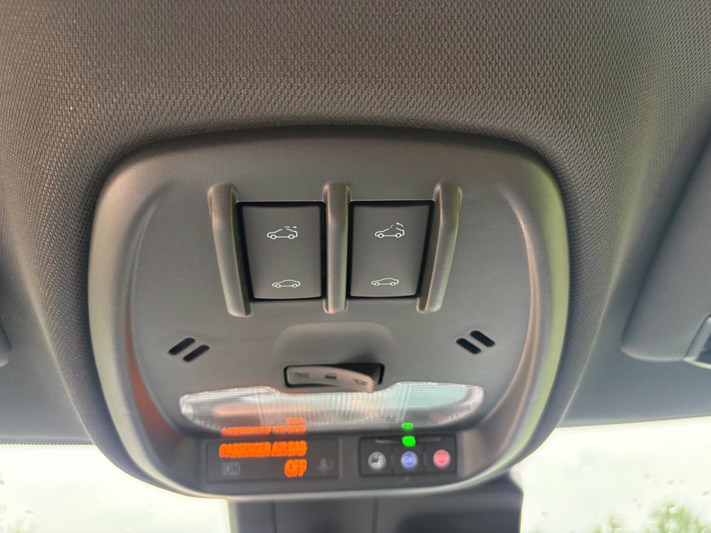 New 2026 Chevrolet Trax RS w/ Sunroof Package FWD image 24