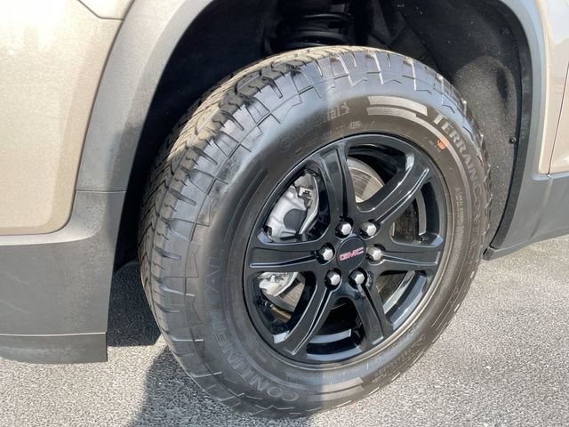 Used 2023 GMC Acadia AT4 image 8