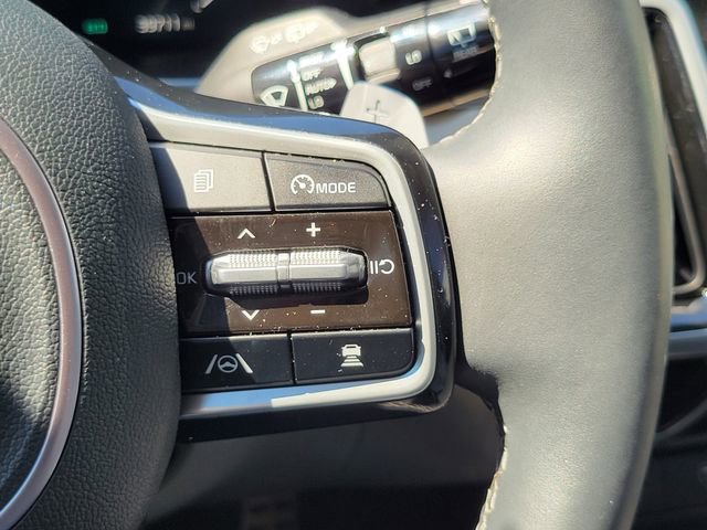 Certified 2024 Kia Sorento SX Prestige AWD/4WD image 16