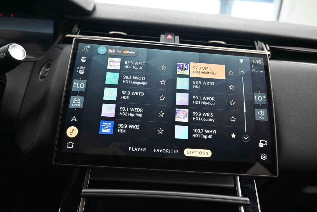 Used 2025 Land Rover Range Rover Velar Dynamic SE AWD/4WD image 26
