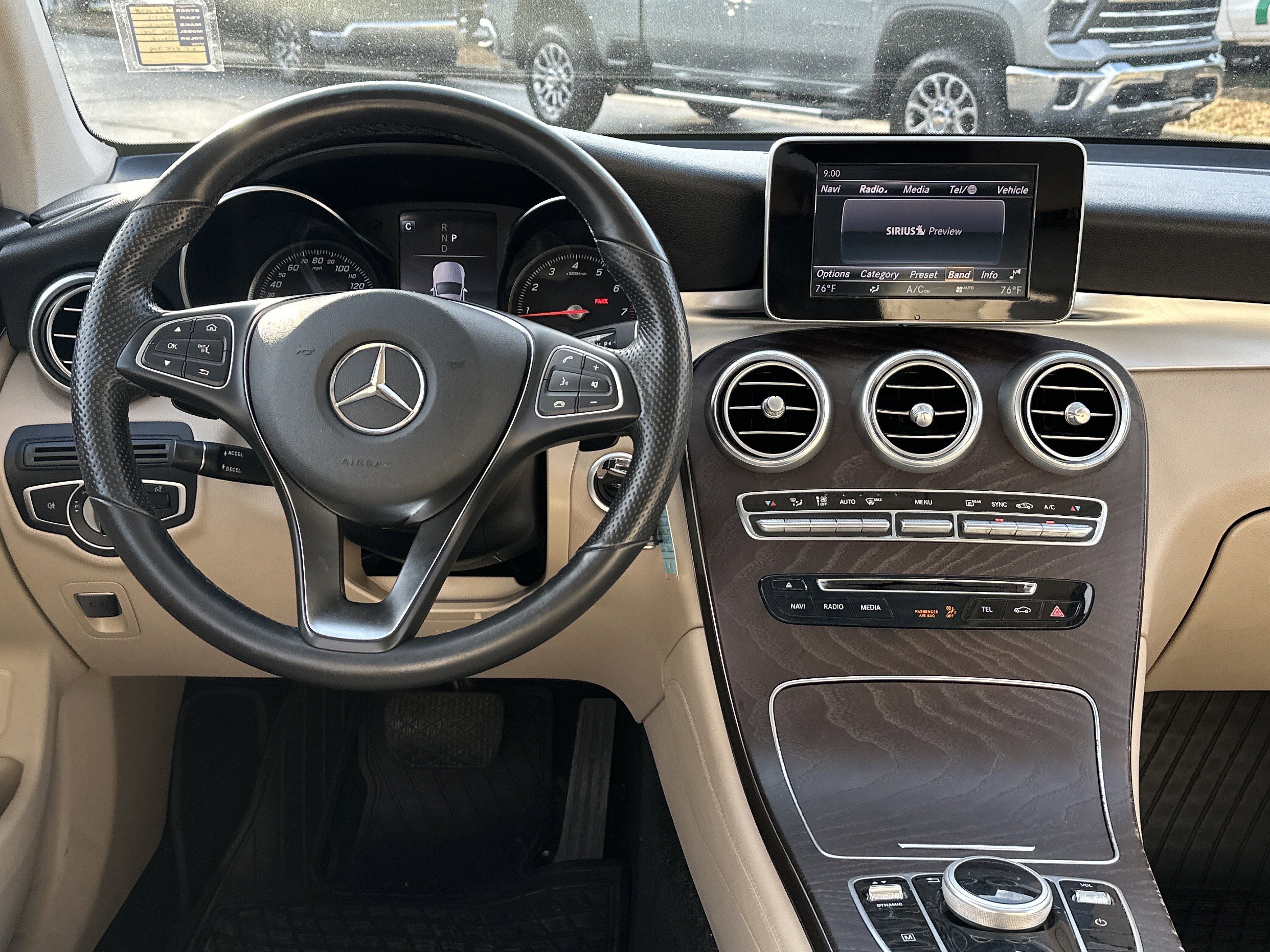 Used 2019 Mercedes-Benz GLC 300 4MATIC image 19