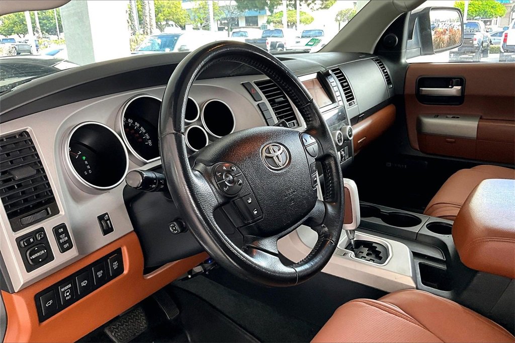 Used 2008 Toyota Sequoia Platinum image 17