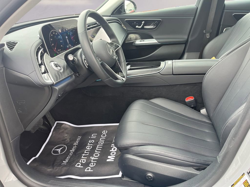 Used 2024 Mercedes-Benz E 350 4MATIC Sedan w/ Driver Assistance Package image 9