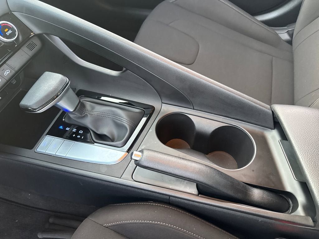 Used 2024 Hyundai Elantra SEL FWD image 21