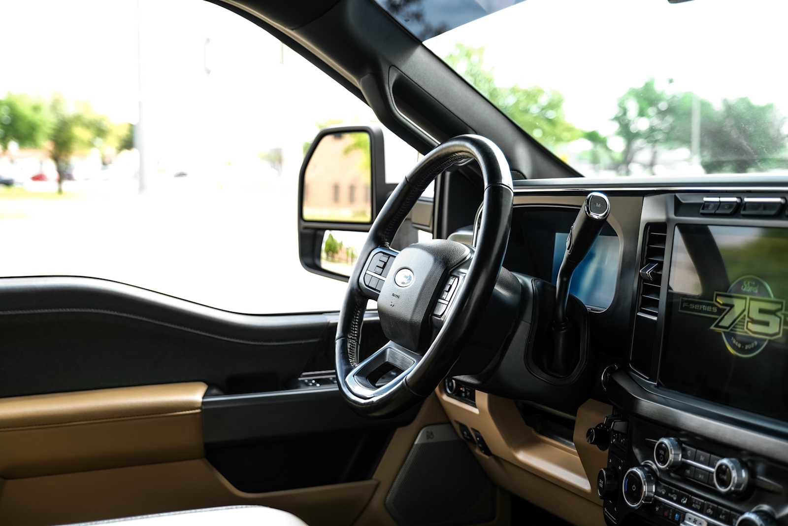 Used 2023 Ford F350 Lariat w/ FX4 Off-Road Package image 17