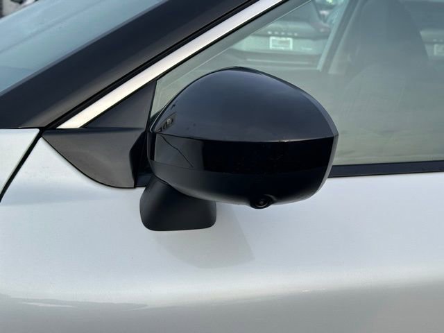 Certified 2025 Nissan Rogue SV AWD/4WD image 11