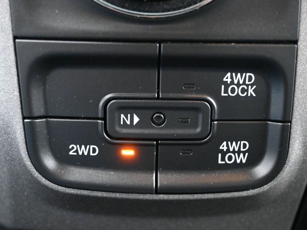 Used 2019 RAM 1500 Tradesman w/ Tradesman SXT Package image 25