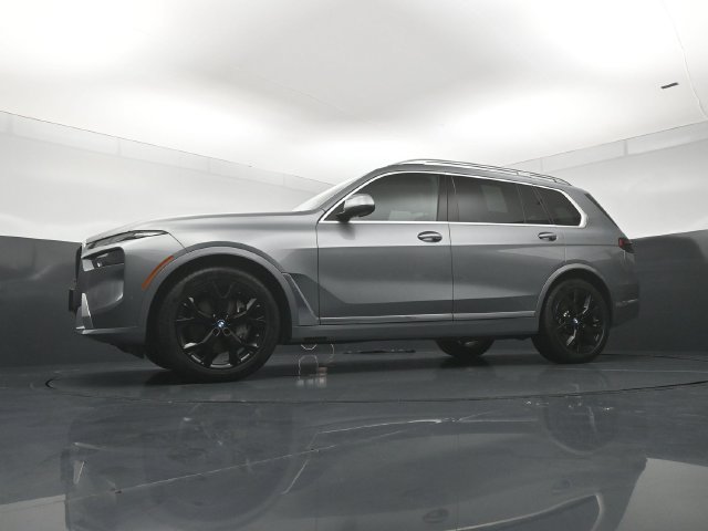 Used 2025 BMW X7 xDrive40i w/ Executive Package AWD/4WD image 20