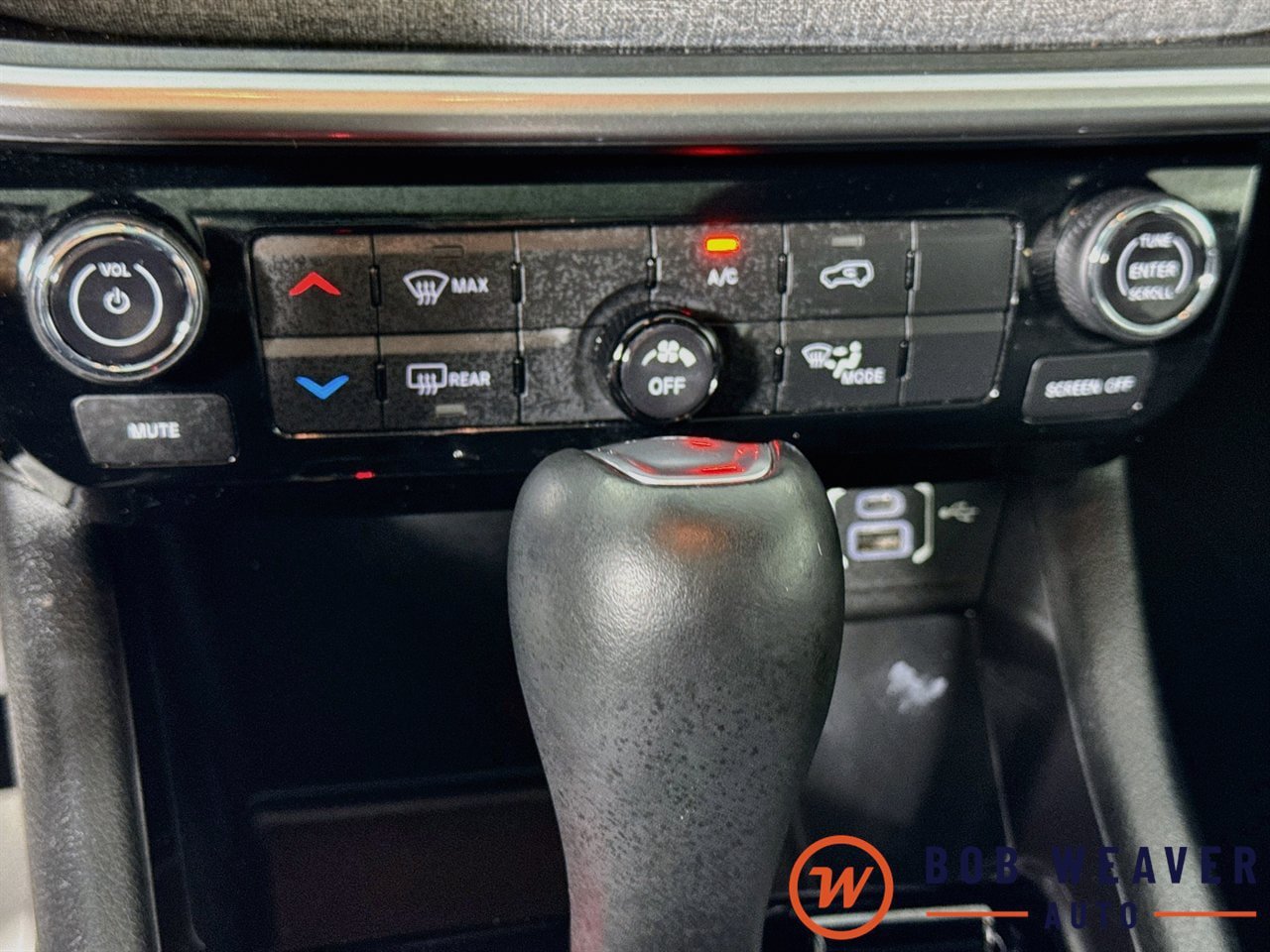 Used 2023 Jeep Compass Latitude w/ Sun and Sound Group AWD/4WD image 19
