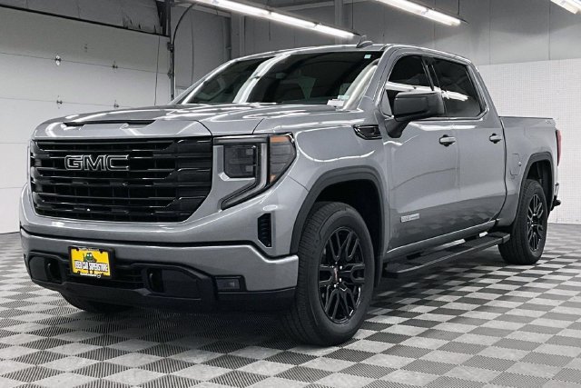 Used 2023 GMC Sierra 1500 Elevation w/ LPO, Elevation Black Package AWD/4WD image 13