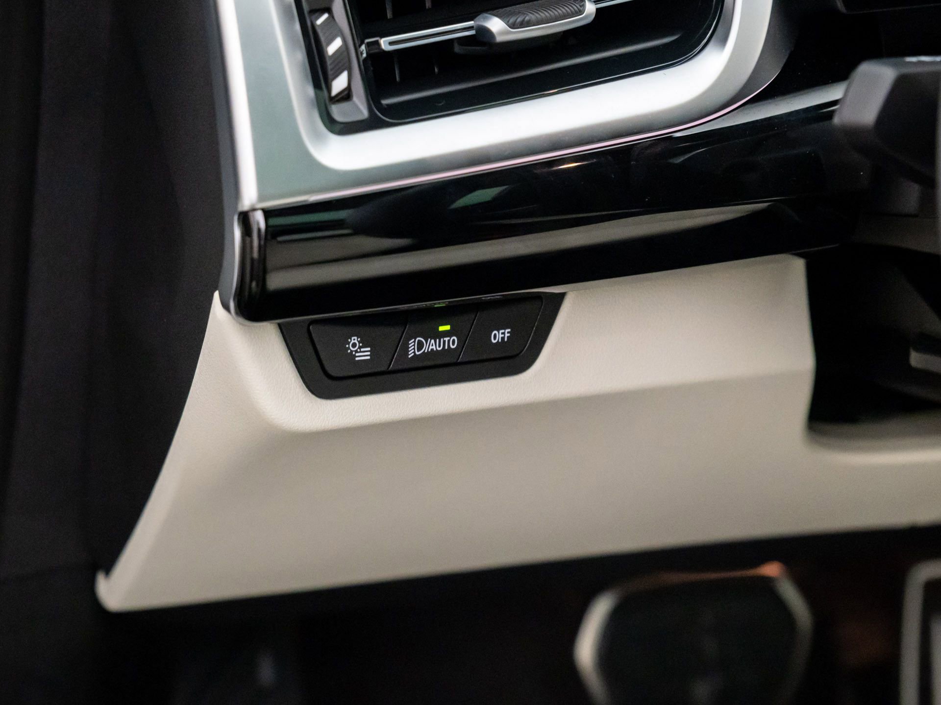 Certified 2026 BMW X1 xDrive28i image 19