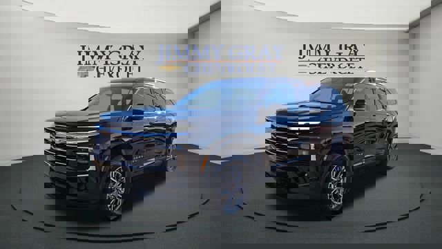 Used 2025 Chevrolet Traverse LT image 7