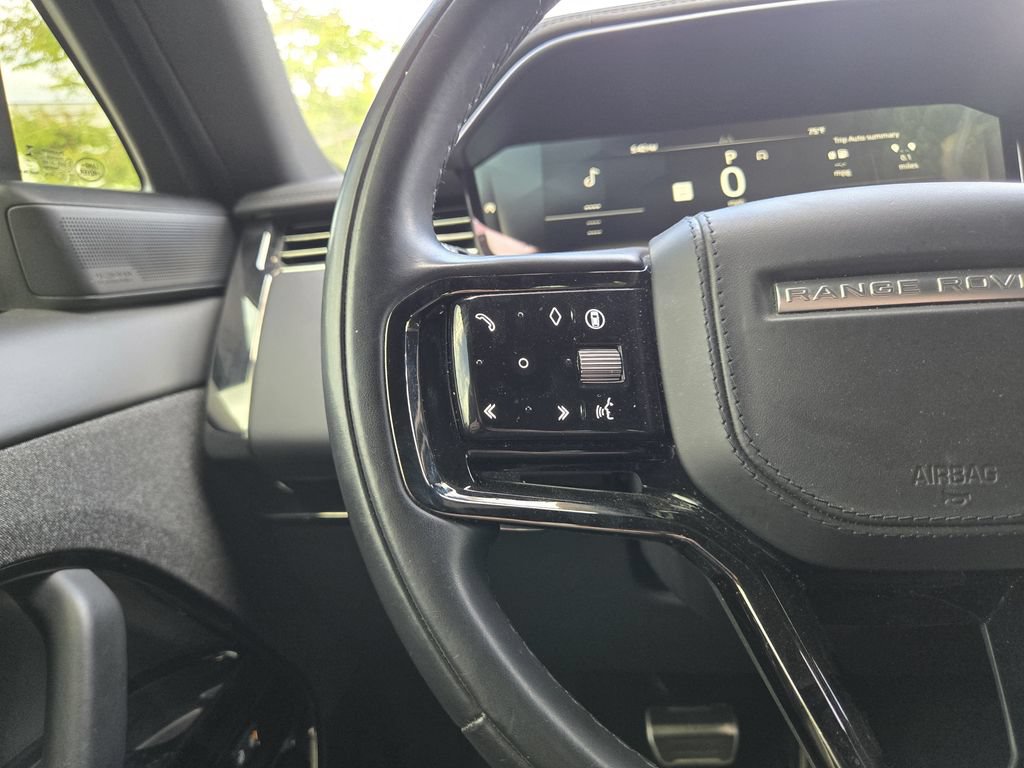 Used 2024 Land Rover Range Rover Sport Dynamic SE AWD/4WD image 16
