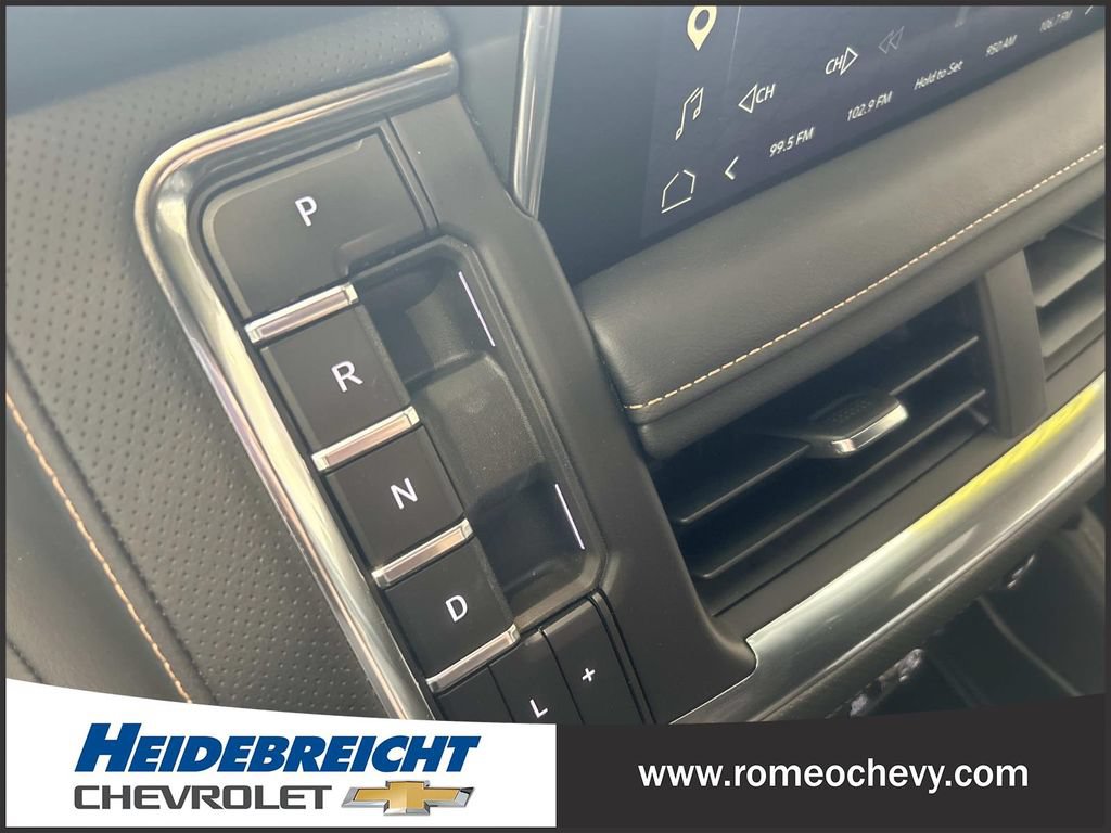 Used 2024 GMC Yukon AT4 w/ Technology Package AWD/4WD image 26