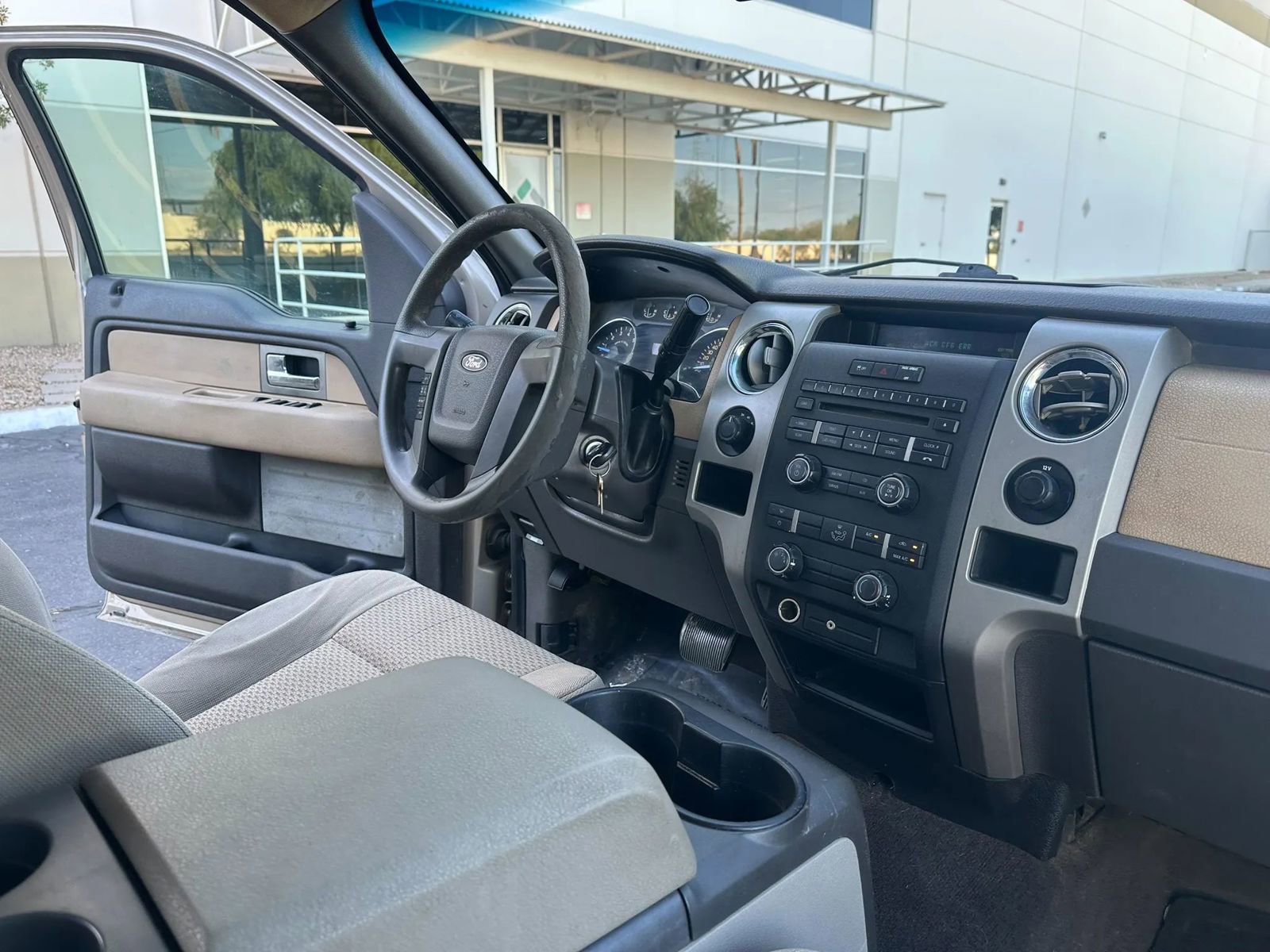 Used 2011 Ford F150 XLT w/ Trailer Tow Pkg image 19