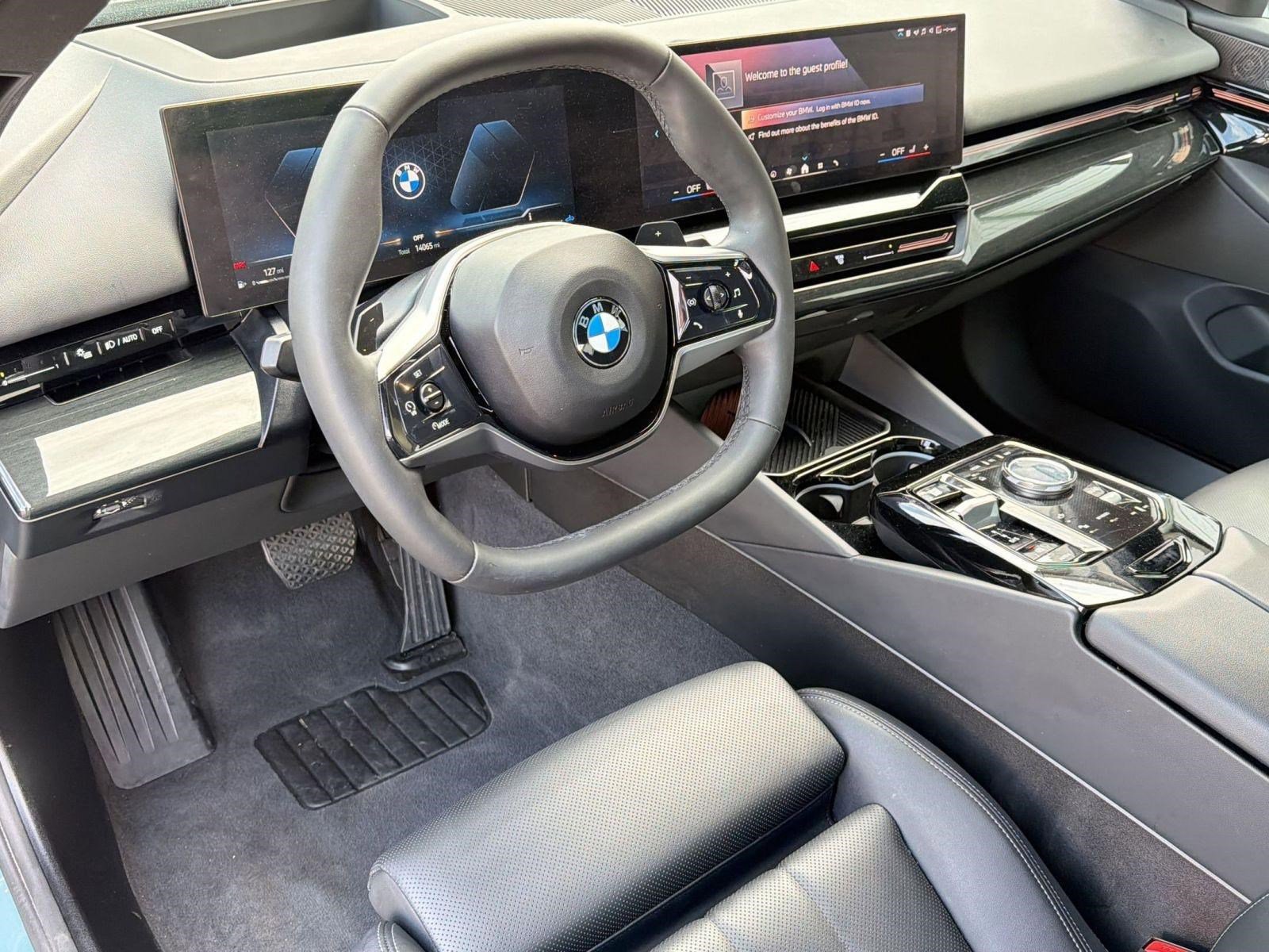 Certified 2025 BMW 530i RWD image 4