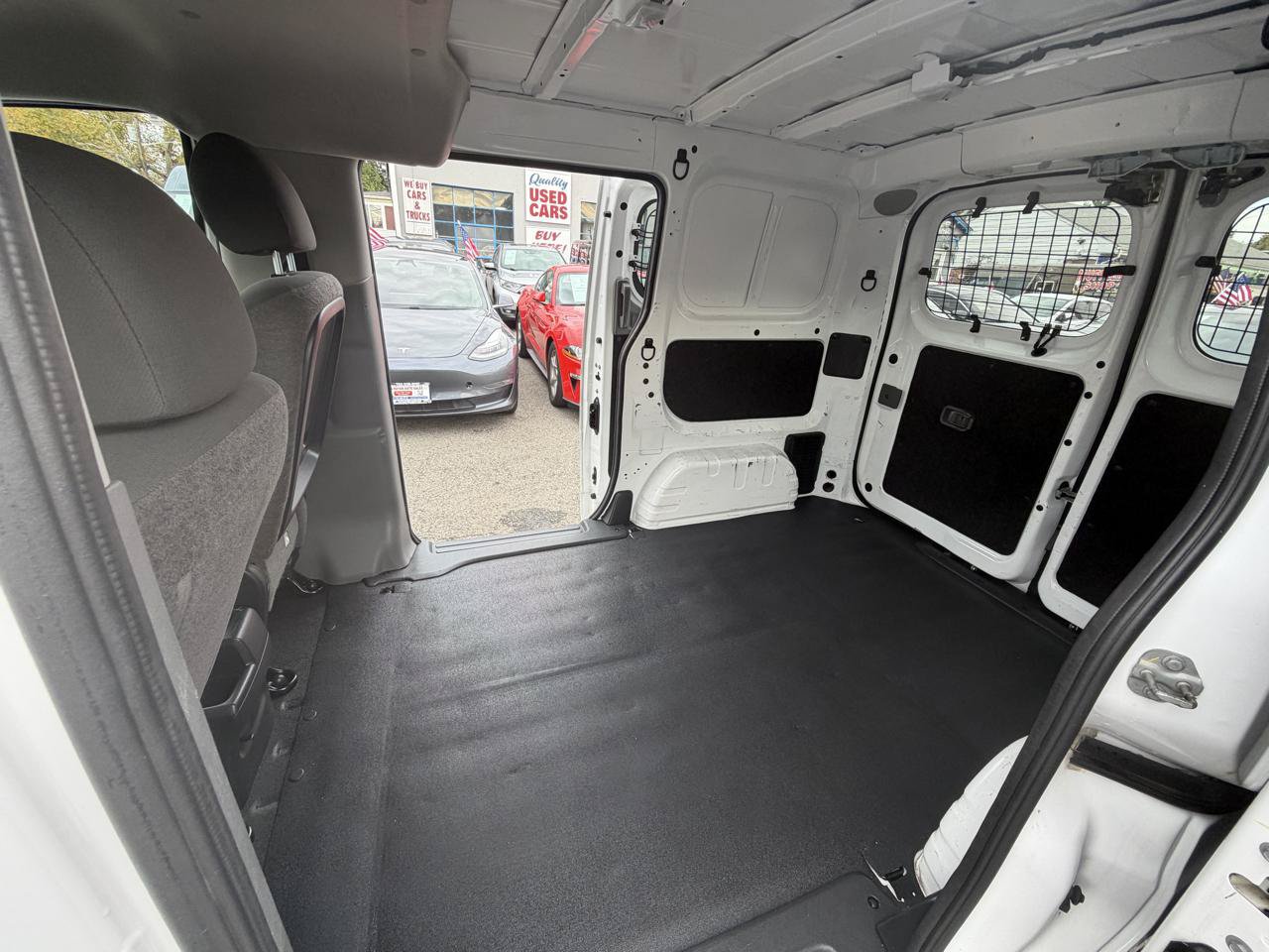 Used 2020 Nissan NV200 SV w/ Sliding Glass Door Package FWD image 18