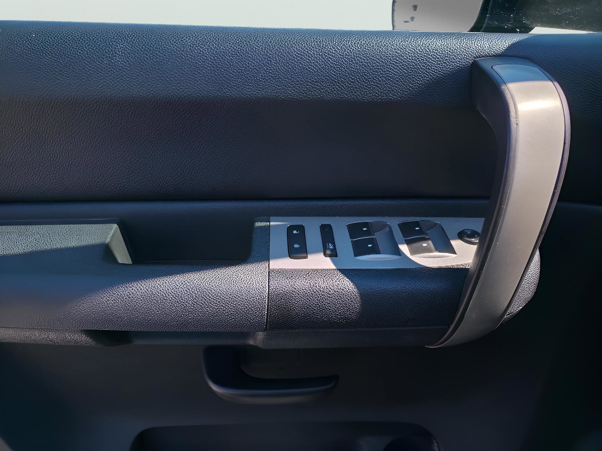 Used 2009 GMC Sierra 1500 SLE w/ Convenience Package image 16