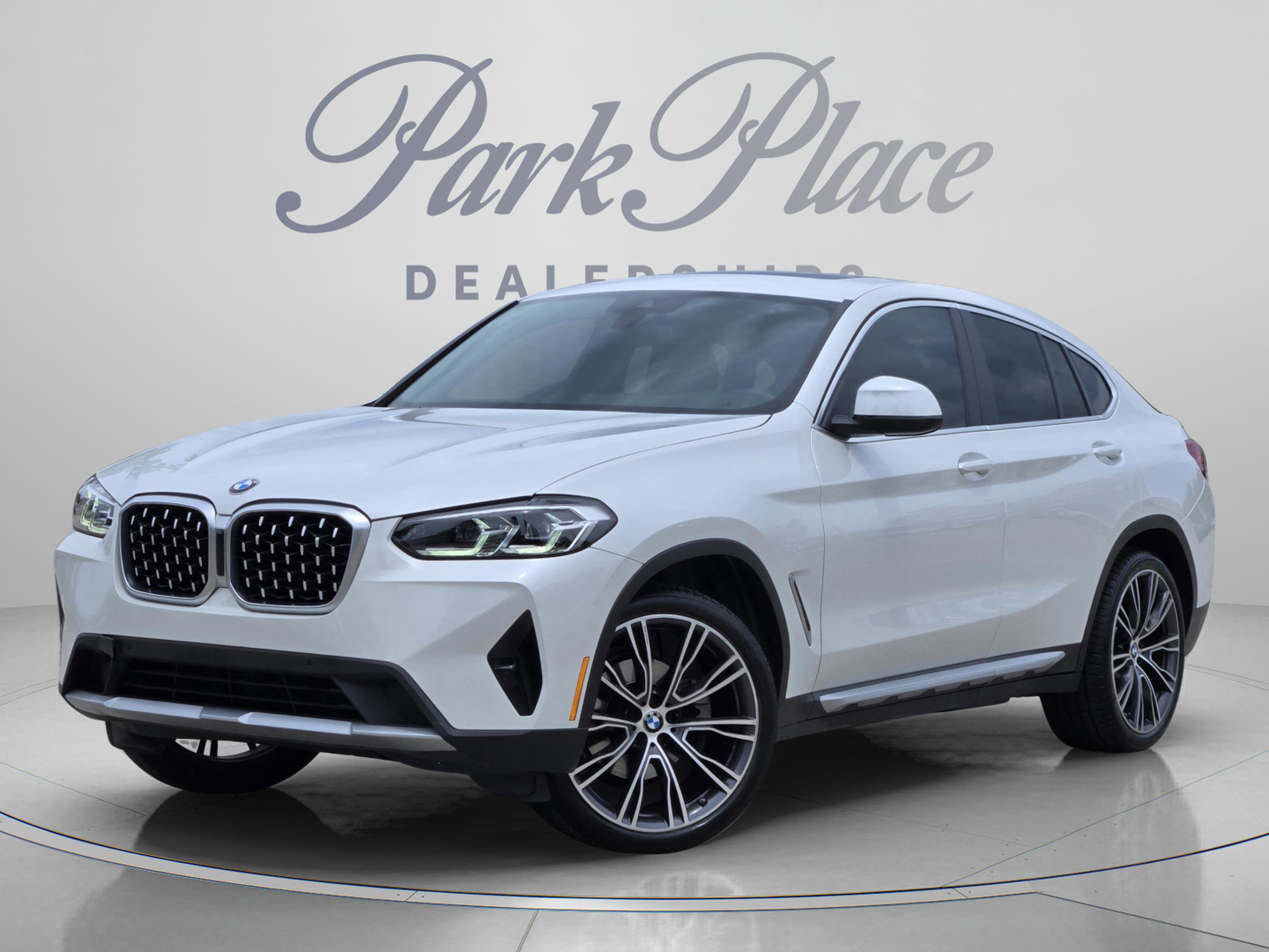 Used 2022 BMW X4 xDrive30i w/ Premium Package 2 AWD/4WD image 1