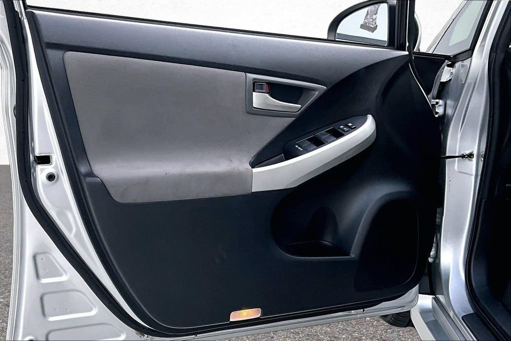 Used 2013 Toyota Prius Three w/ Solar Roof Pkg FWD image 20