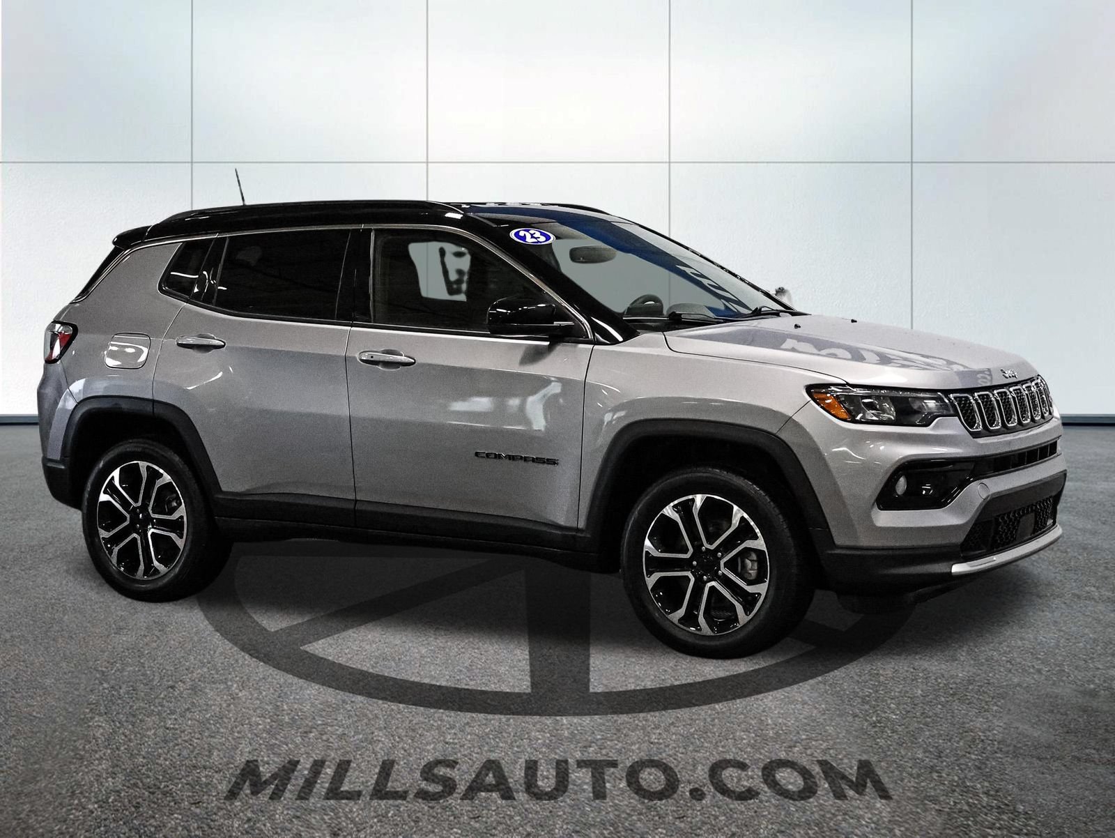 Used 2023 Jeep Compass Limited AWD/4WD image 10