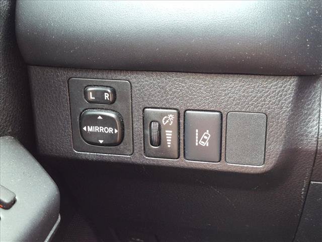 Used 2017 Toyota RAV4 XLE FWD image 10