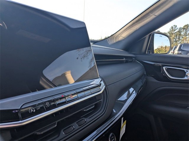 New 2026 Jeep Compass Latitude image 23