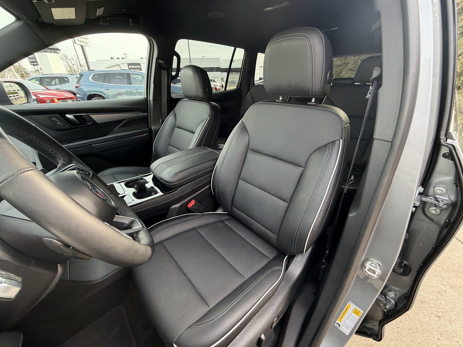 Used 2025 Buick Enclave Preferred image 11