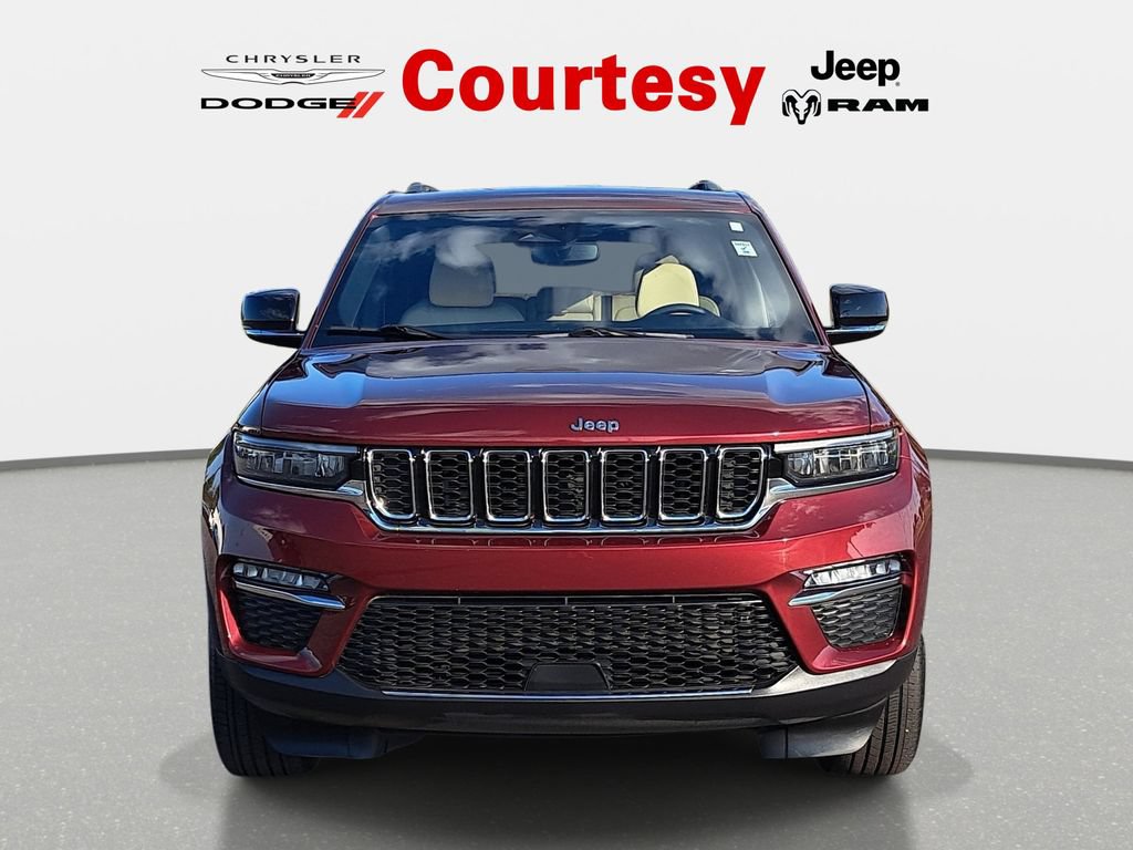 Certified 2023 Jeep Grand Cherokee Limited w/ Trailer Tow Prep Group (B) AWD/4WD image 9