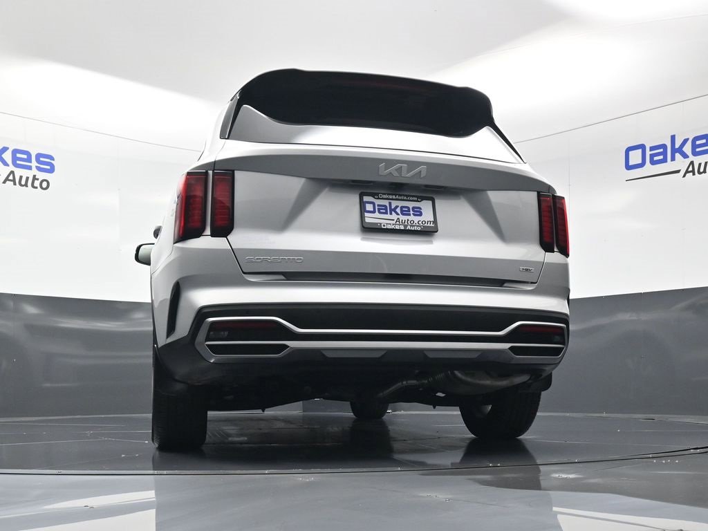 Certified 2024 Kia Sorento EX image 46