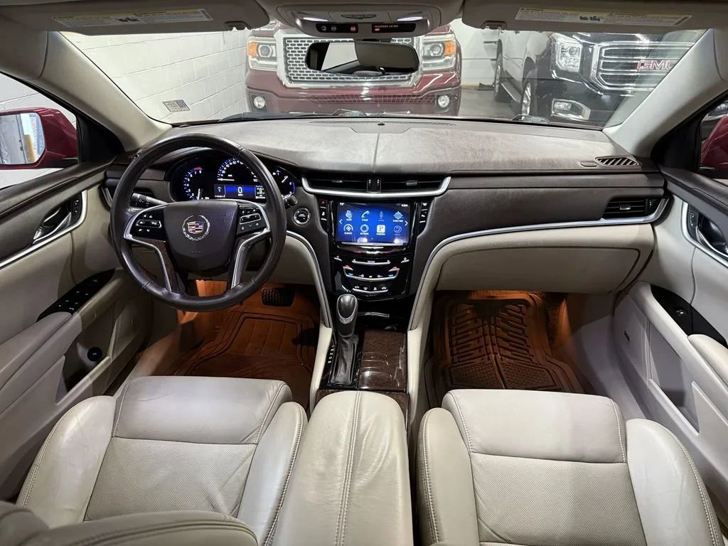 Used 2014 Cadillac XTS image 7