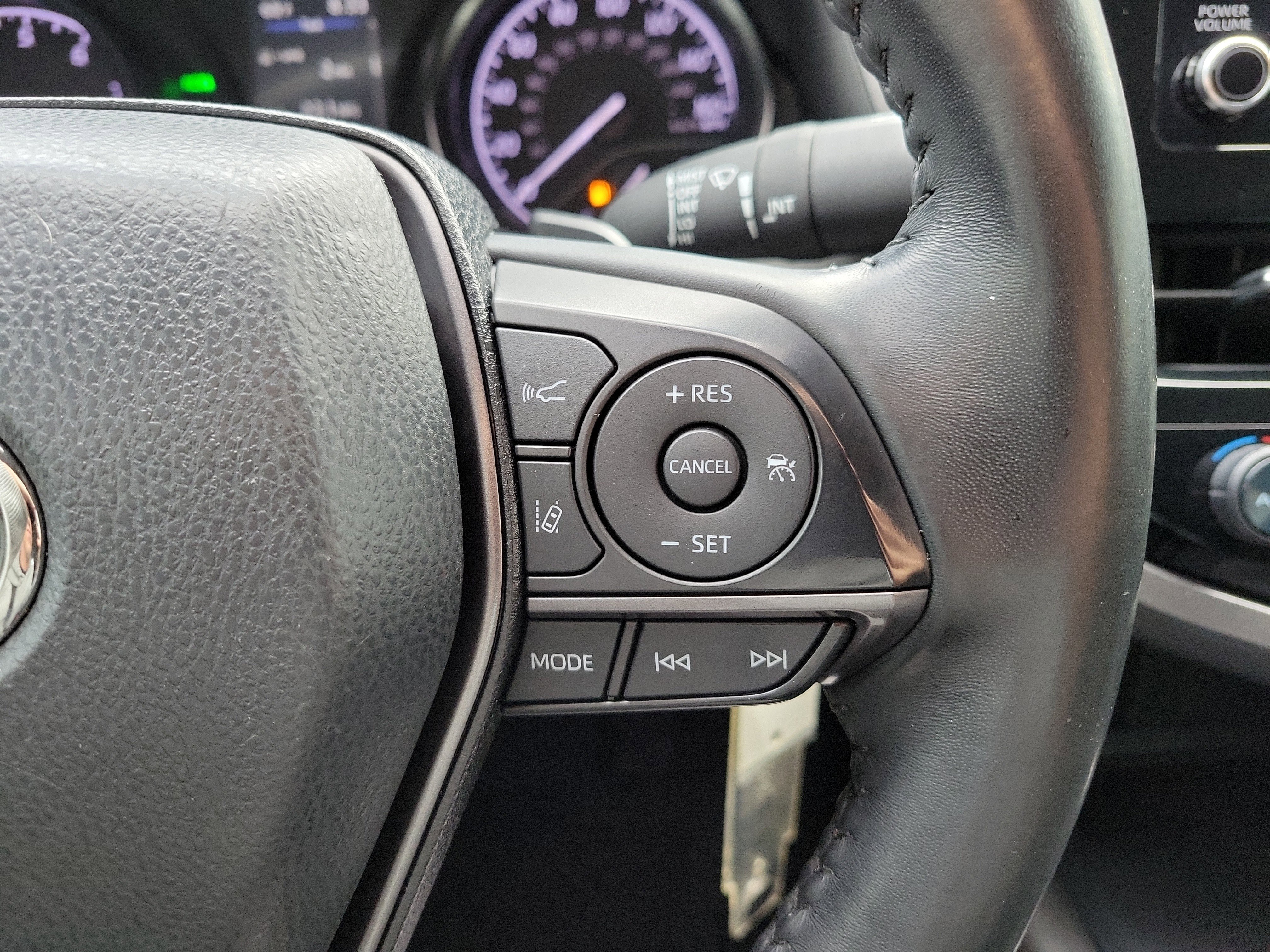 Used 2021 Toyota Camry SE image 28