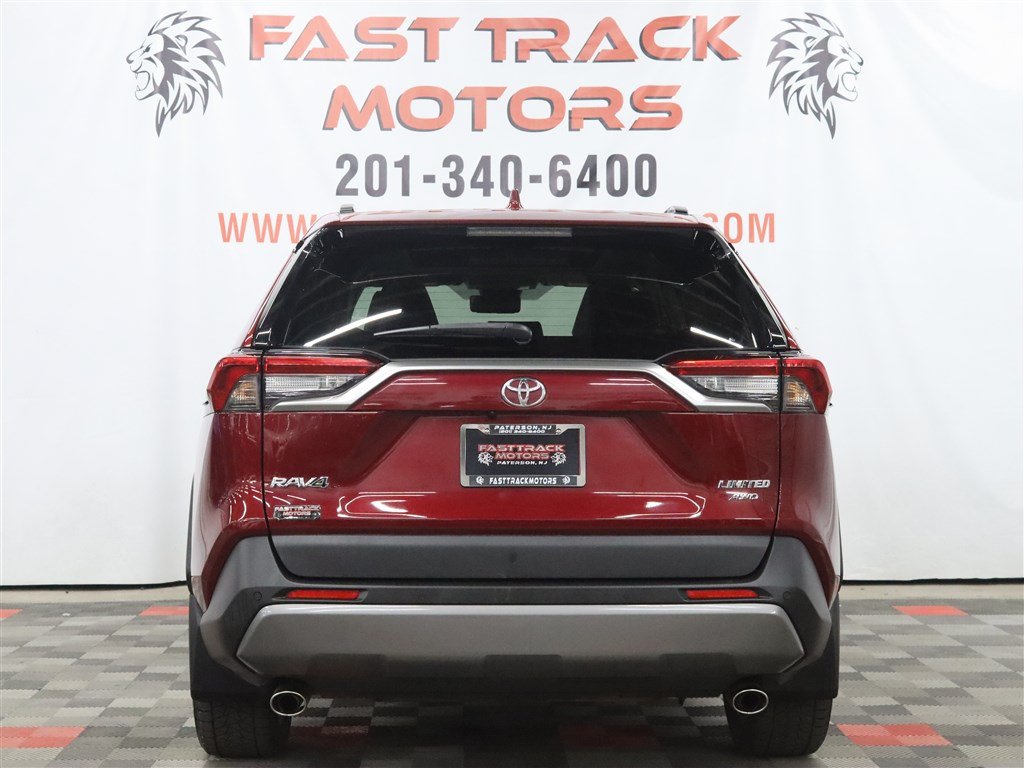 Used 2019 Toyota RAV4 Limited AWD/4WD image 5