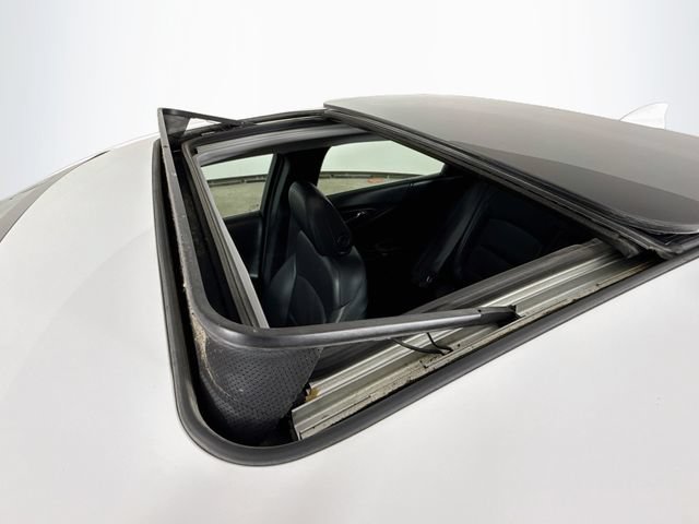 Used 2022 Chevrolet Malibu LT w/ Leather Package FWD image 7