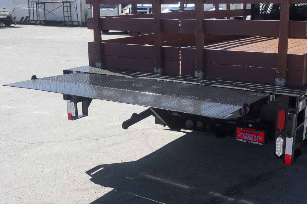 Used 2021 Ford F550 XLT image 9