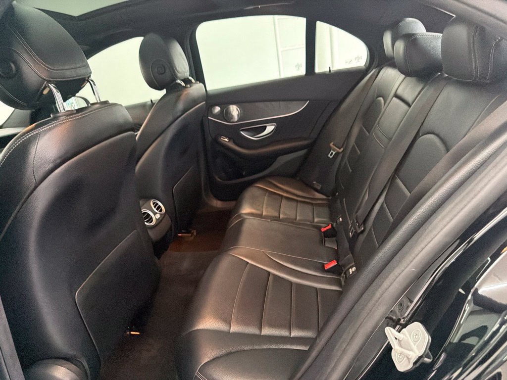 Used 2015 Mercedes-Benz C 400 4MATIC image 22