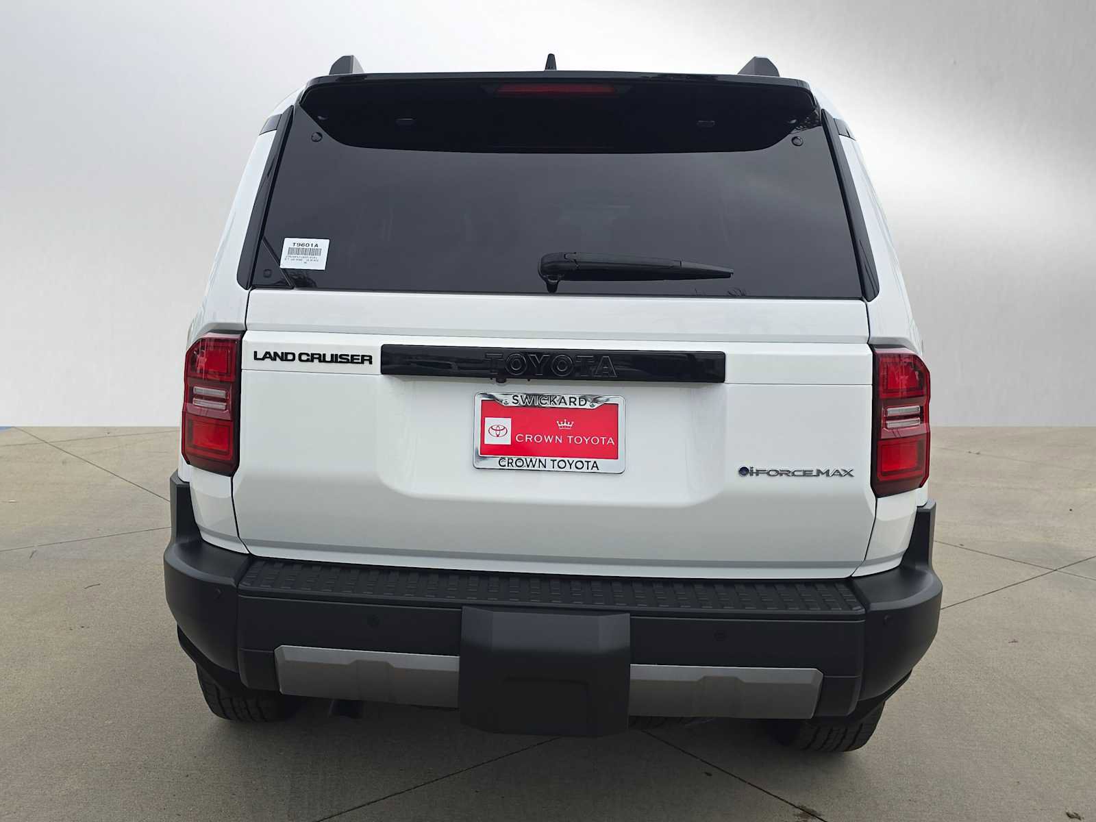 Certified 2025 Toyota Land Cruiser w/ Premium Package image 4