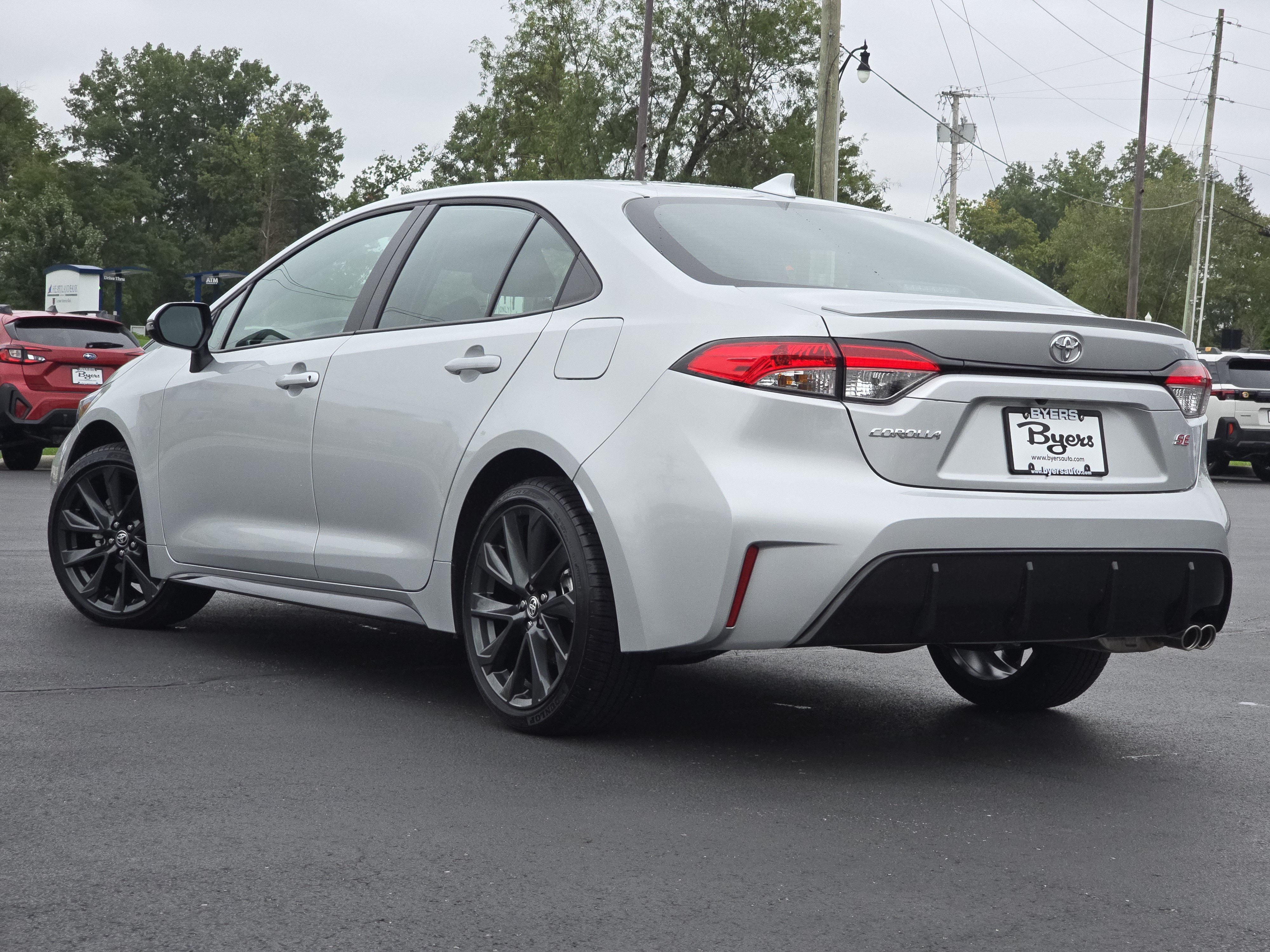 Used 2026 Toyota Corolla SE FWD image 5