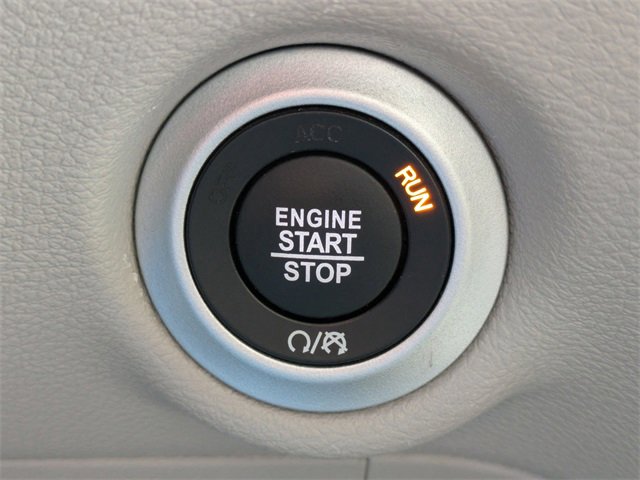 Certified 2024 Chrysler Pacifica Touring-L image 30