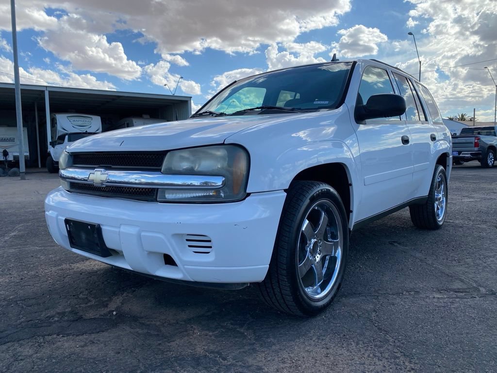 Used 2006 Chevrolet TrailBlazer LS w/ LS Preferred Equipment Group RWD image 2
