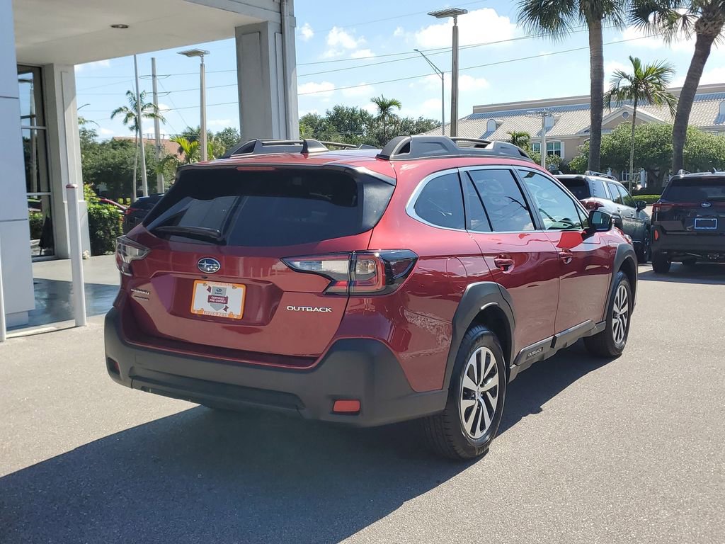 Used 2025 Subaru Outback Premium AWD/4WD image 5